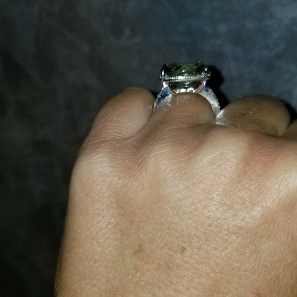 10 carat green amethyst ring - Picture 2 of 6